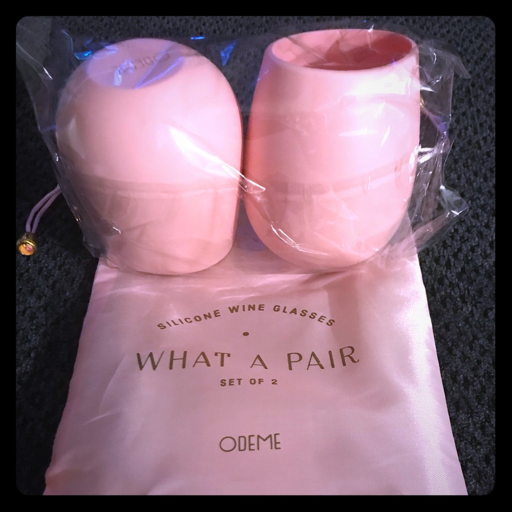 Silicone wine glasses